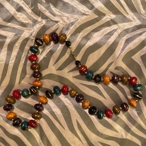 BEAUTIFUL NECKLACE RED, BLACK, GOLD, TONE LINKED